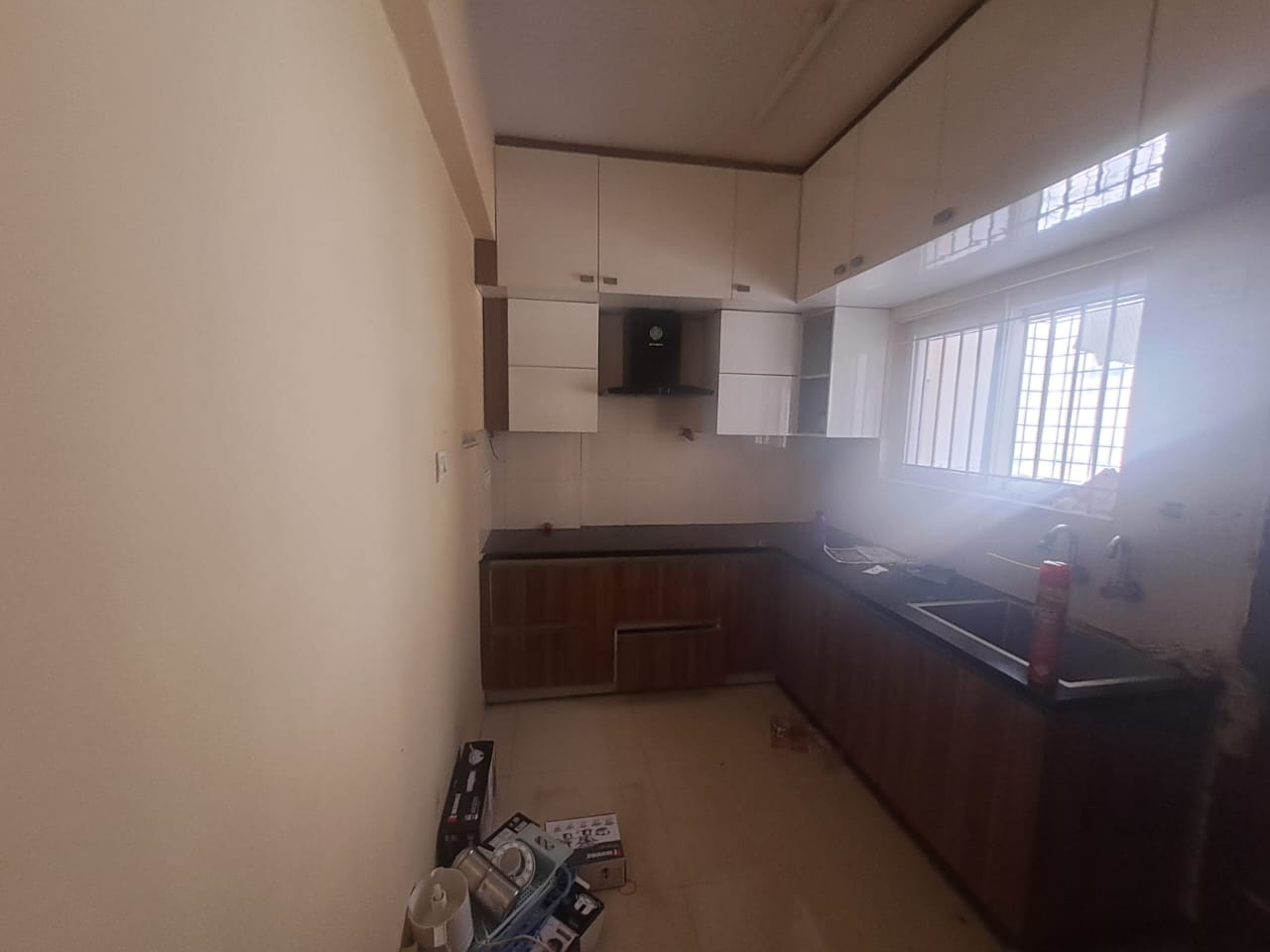 3 BHK Residential Apartment for Lease Only at with Covered Parking in Vettuvankeni