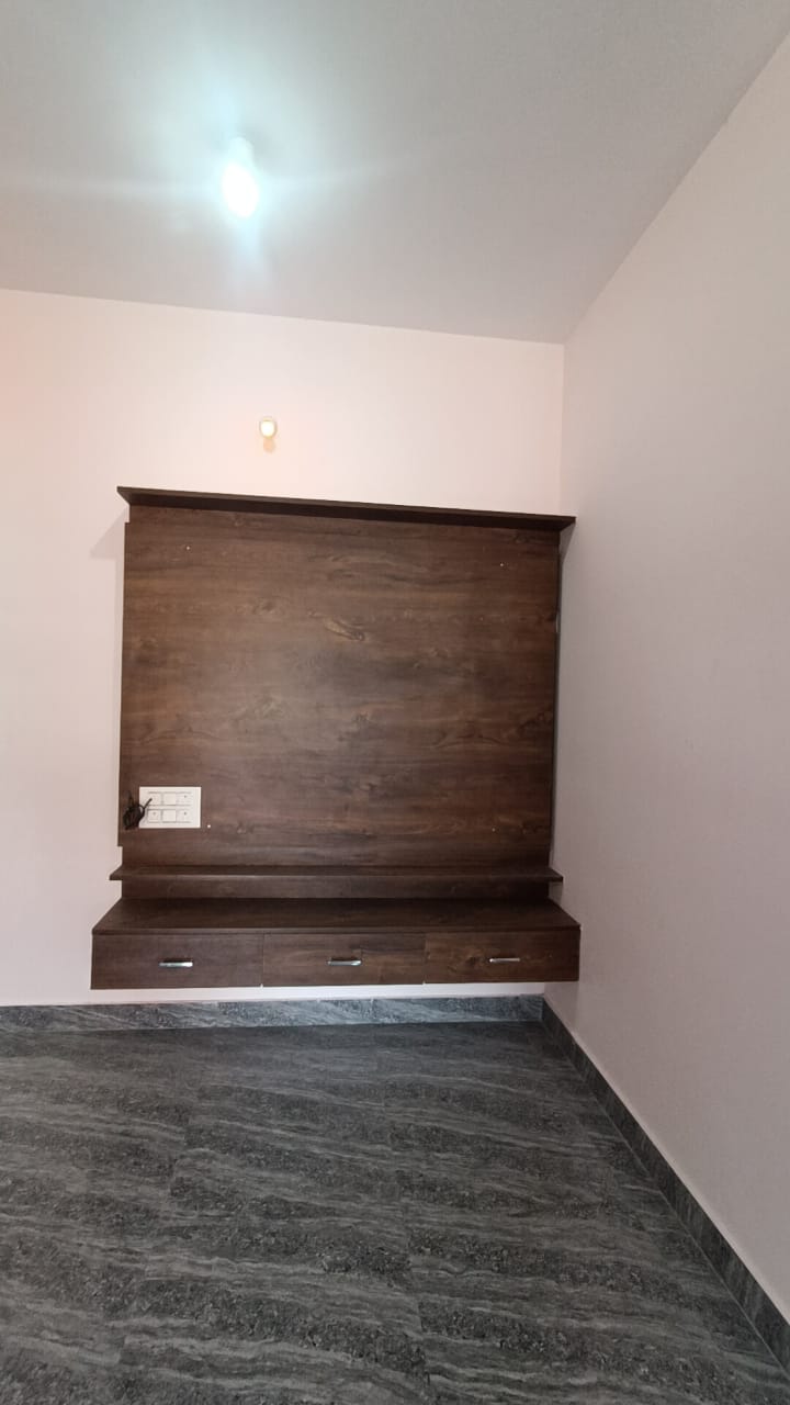 1 BHK Residential Apartment for Lease Only at JAML2 - 10426 - 6 Lakhs in Jayamahal