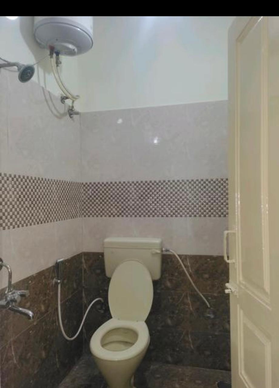 1 BHK Independent House for Lease Only at F506 - 4 Lakhs in Banashankari 5th Stage