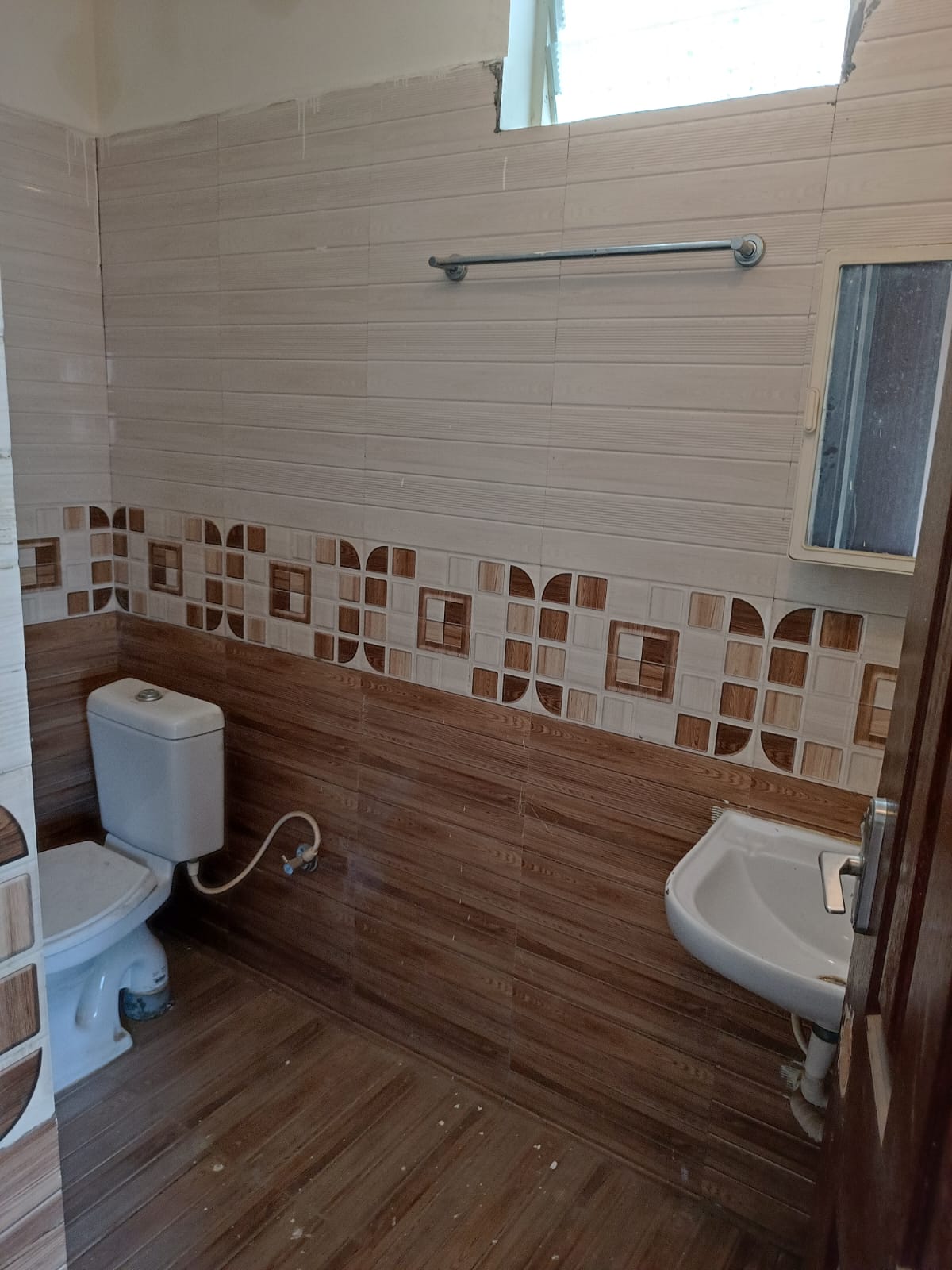 1 BHK Builder Floor for Lease Only at I028 - 4 Lakhs in HSR 3rd Sector