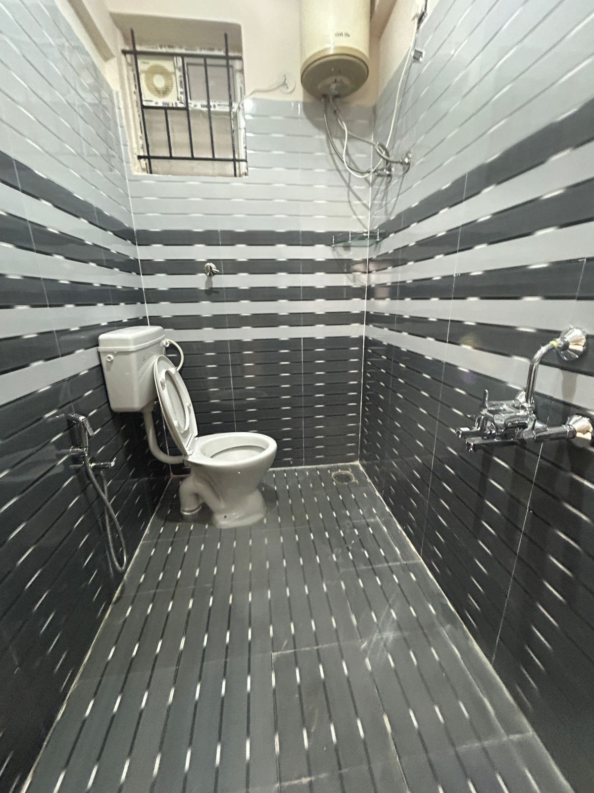 1 BHK Residential Apartment for Lease Only at J532-6Lakhs in Thubarahalli