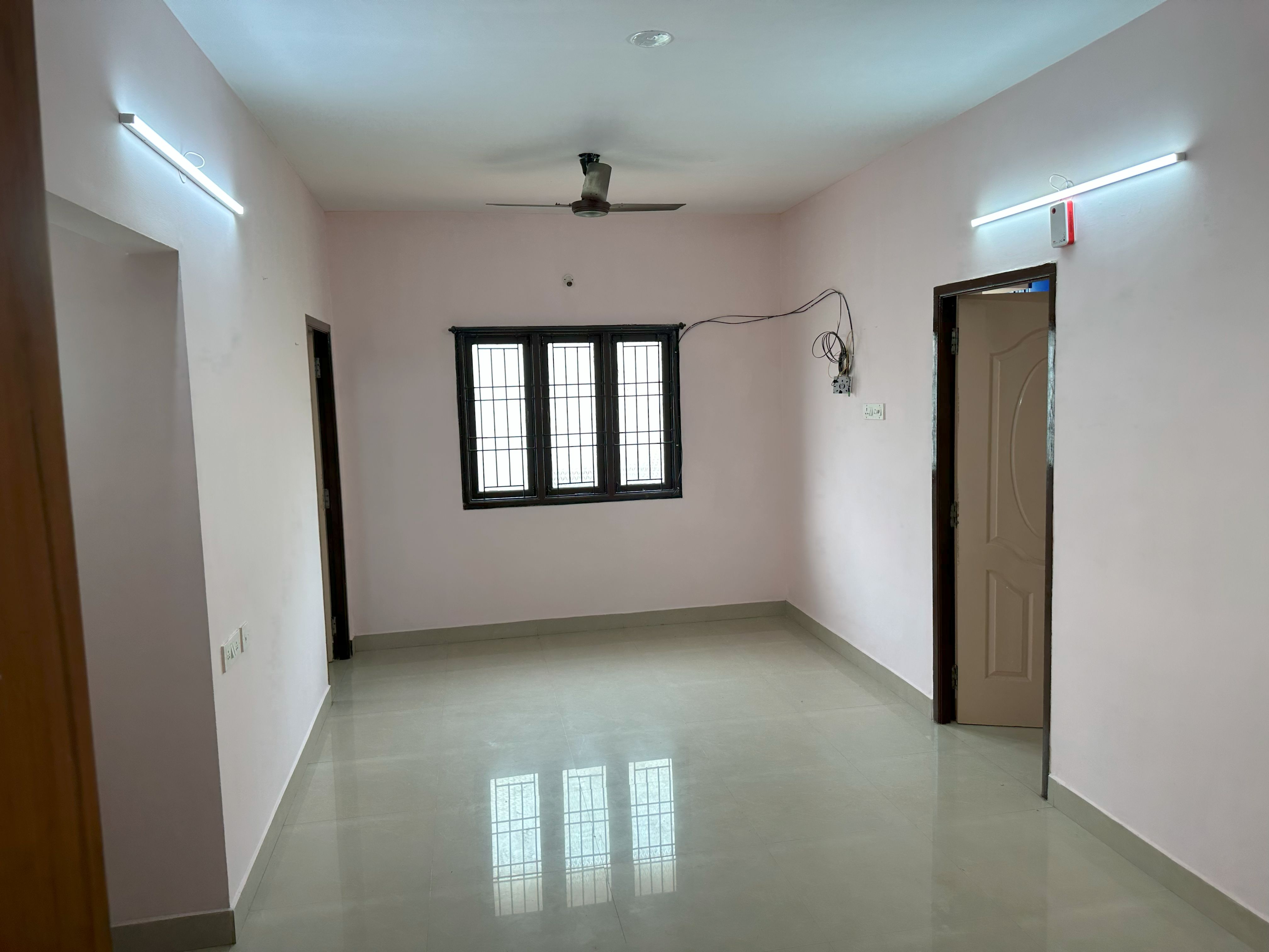 2 BHK Residential Apartment for Rent Only in Madanandapuram