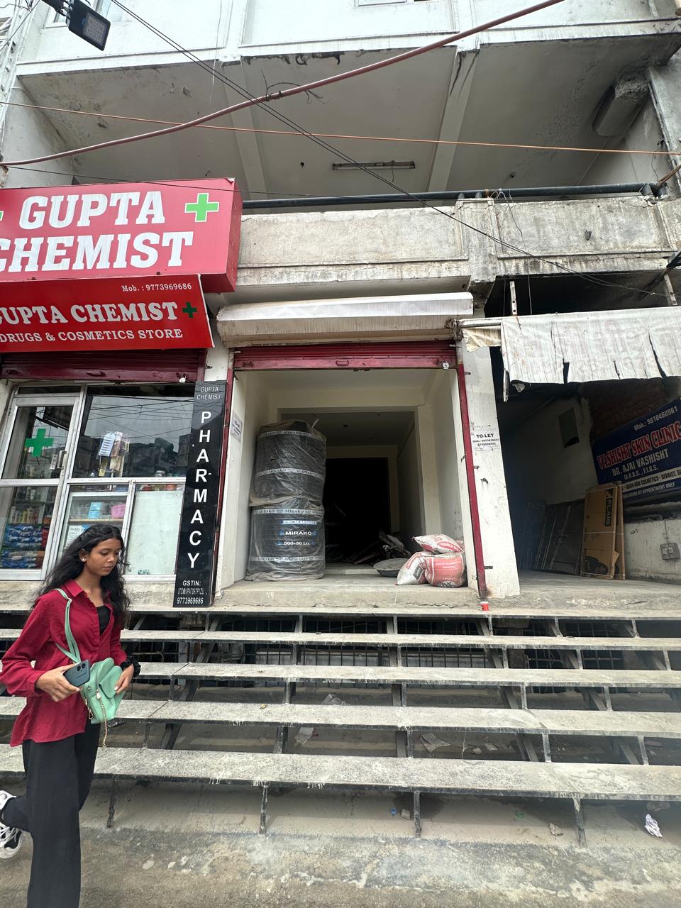 400 sqft Showroom for Lease Only in Mahipalpur