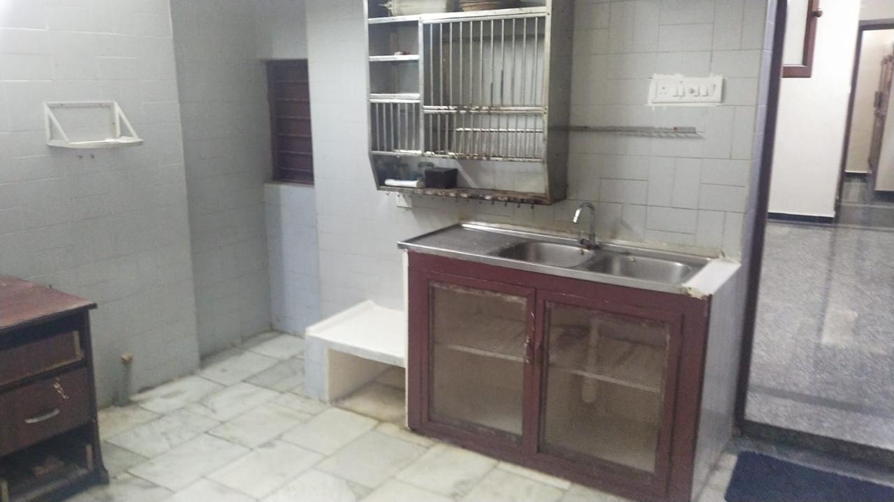 1300 sqft Office Space for Rent Only in Villivakkam