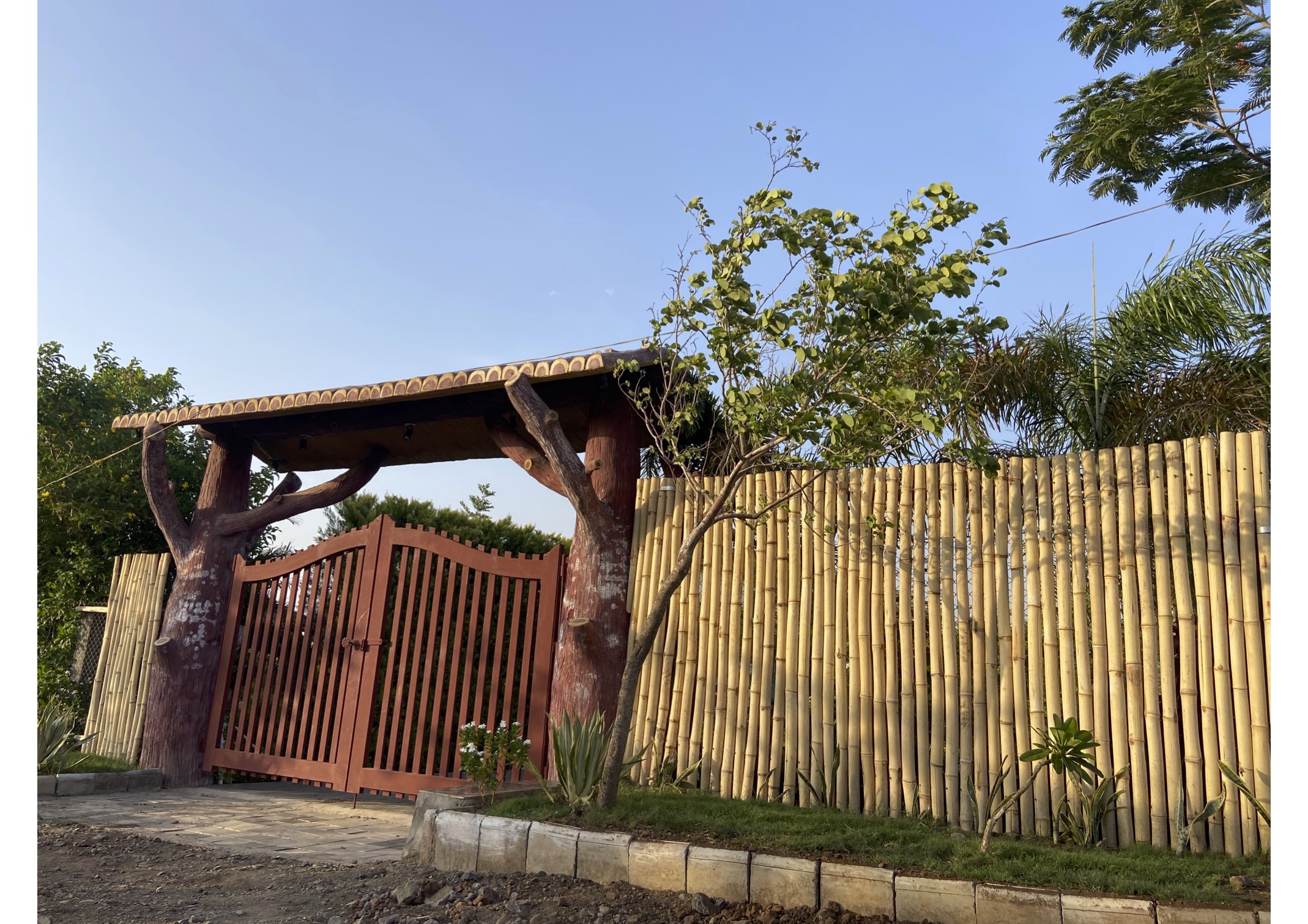 2 BHK Guest House for Rent Only in Mahu