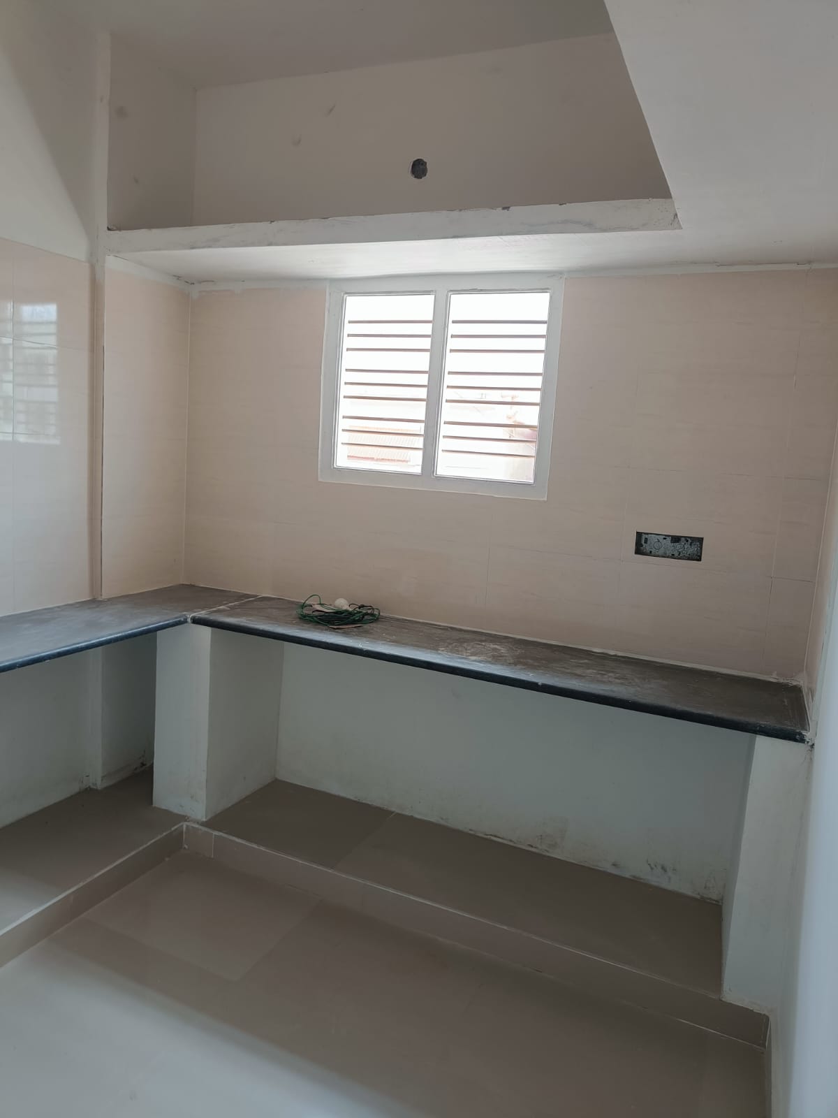 1 BHK Builder Floor for Lease Only at FC16 - 8 Lakhs in Thousand Lights
