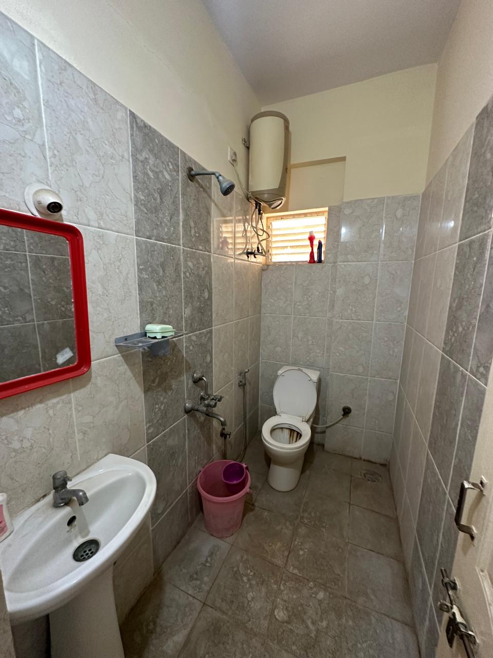 3 BHK Builder Floor for Lease Only at FC42 - 16 Lakhs in Choolaimedu