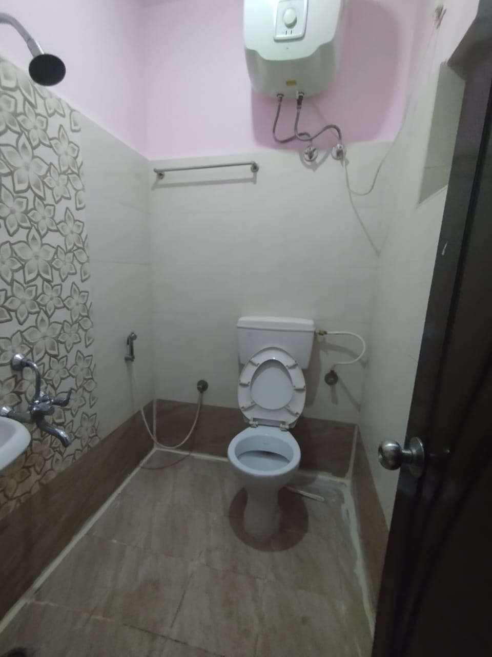 1 BHK Independent House for Lease Only at J607-6Lakhs in Kalasipalyam New Extension