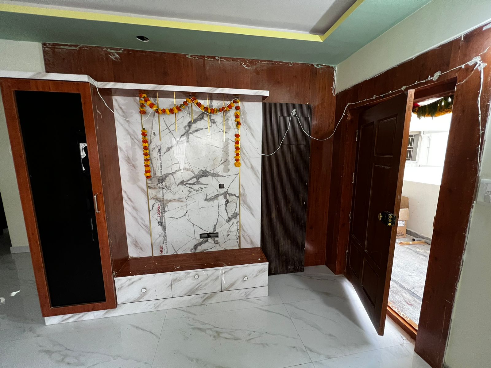 1 BHK Residential Apartment for Lease Only at J620-6L in Muneshwara Block