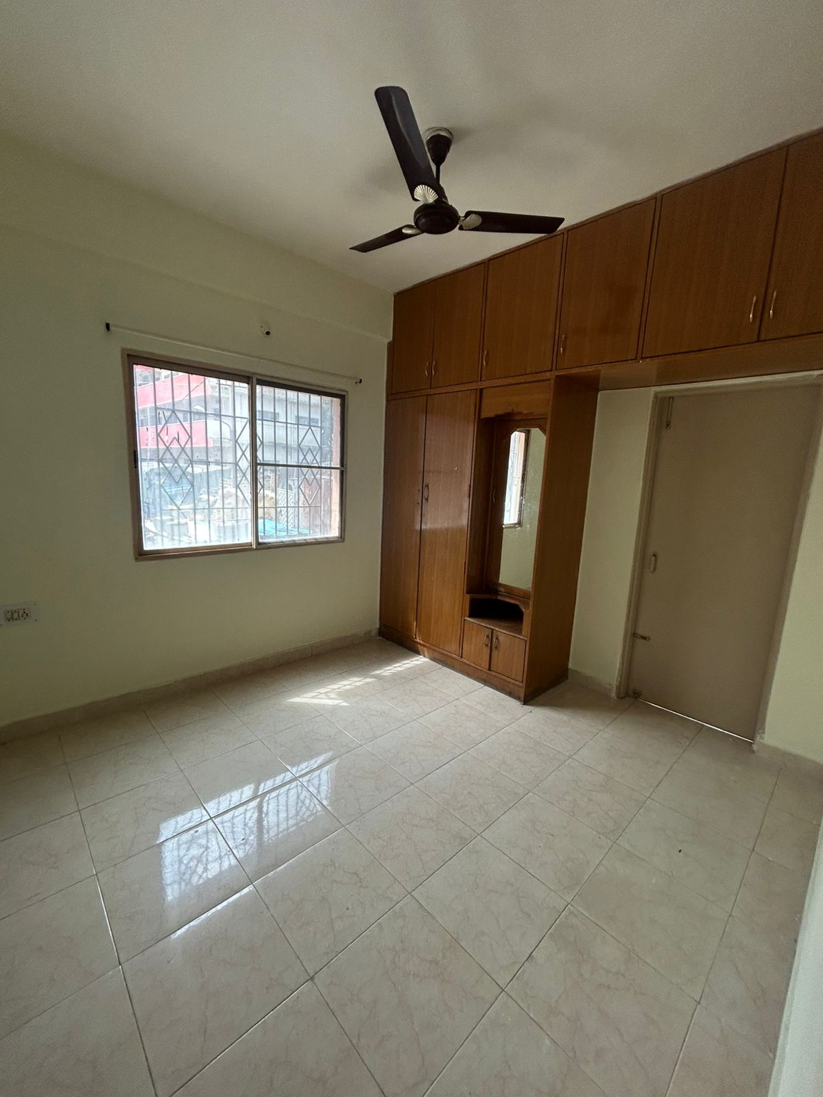 2 BHK Residential Apartment for Lease Only at with Covered Parking in R.A. Puram