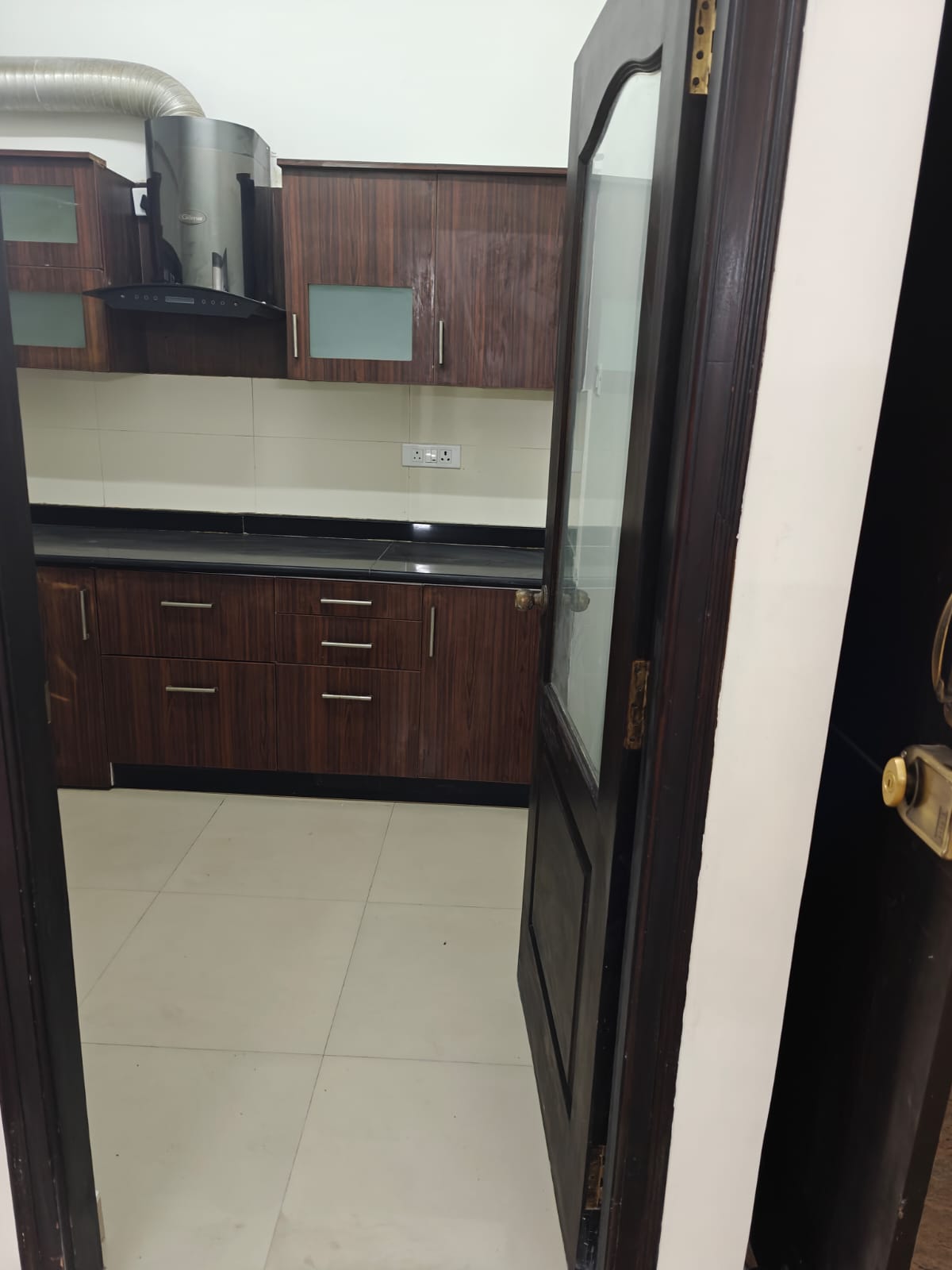 3 BHK Residential Apartment for Lease Only at with Covered Parking in R.A. Puram