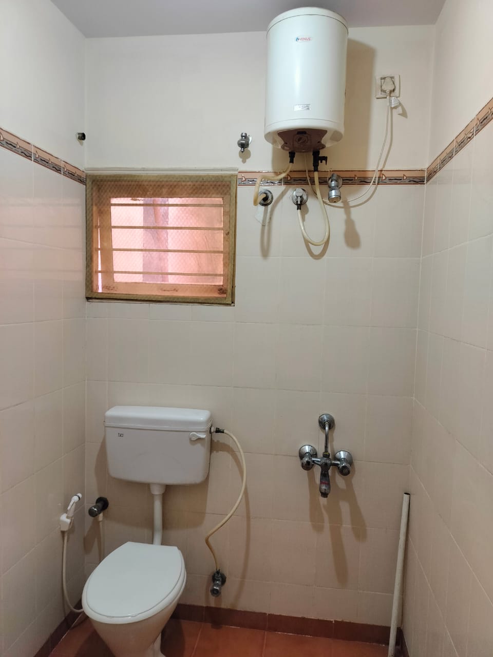 1 BHK Independent House for Lease Only at E031 - 9 Lakhs in Ponmar