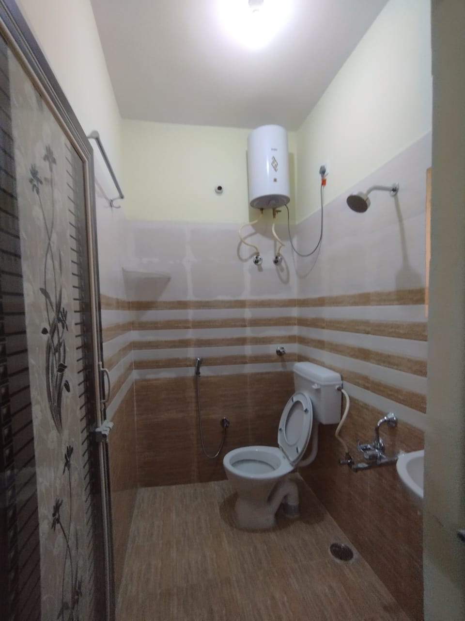 3 BHK Independent House for Lease Only at E039 - 18 Lakhs in Kotturpuram