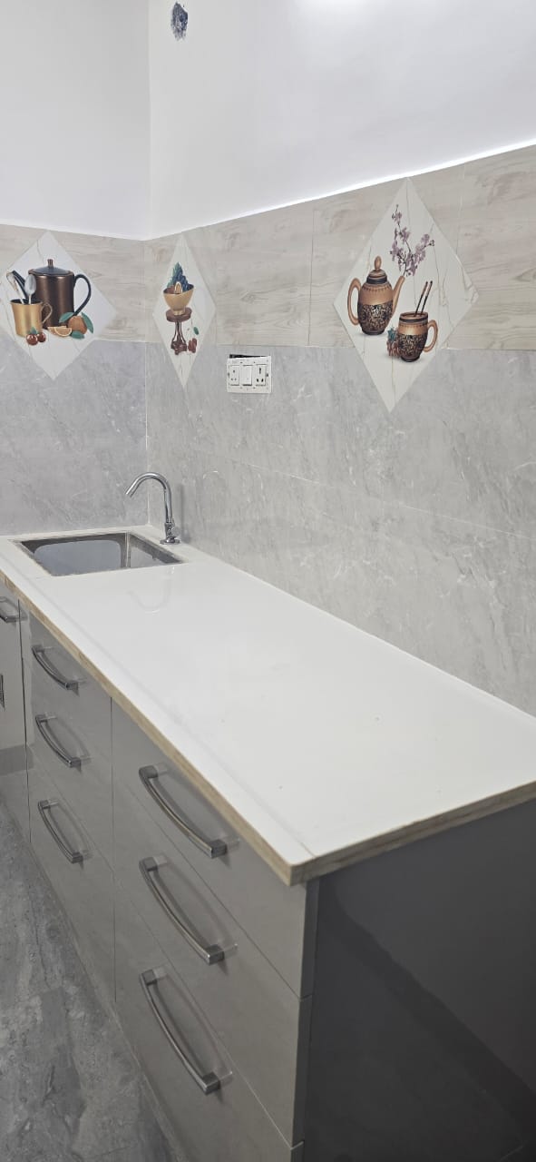 1 BHK Builder Floor for Lease Only at JAMCL - 119 - 7 Lakhs in Triplicane