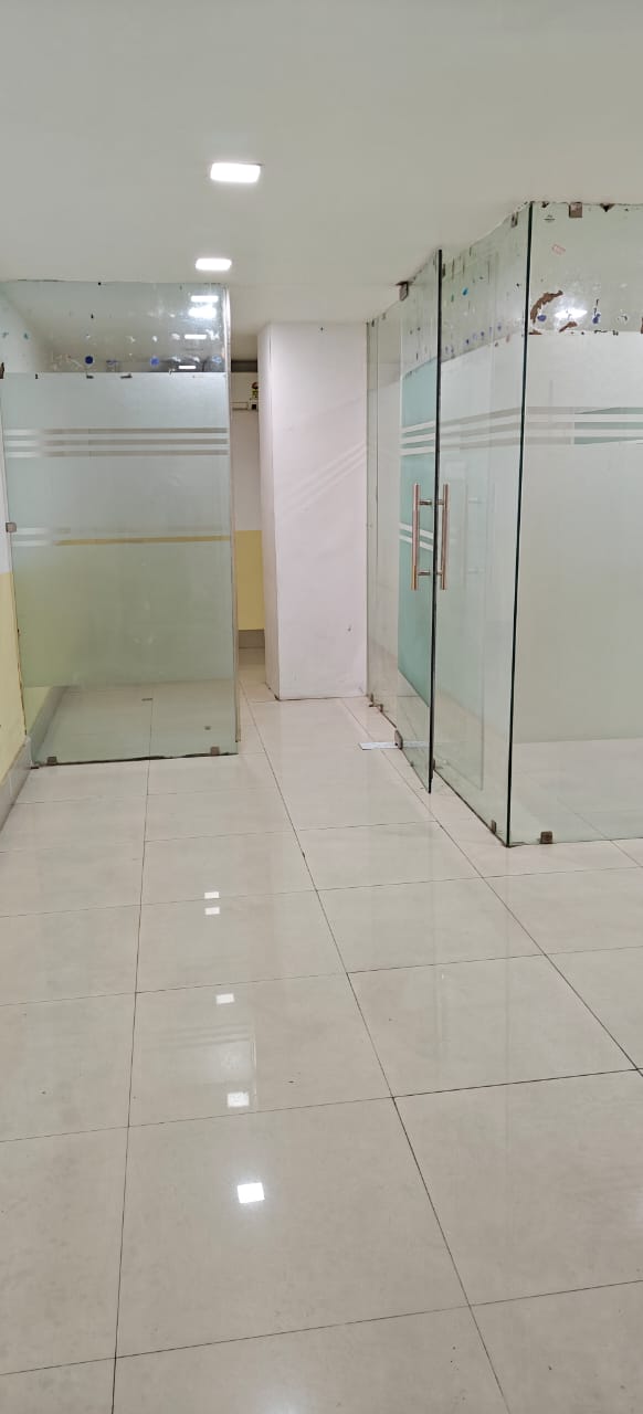 800 sqft Office Space for Rent Only in Elgin