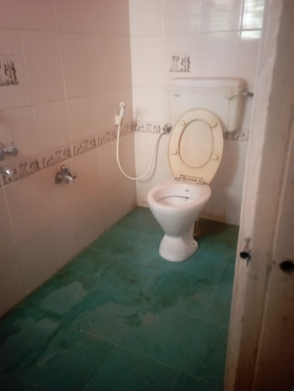 1 BHK Builder Floor for Lease Only at FC67 - 8 Lakhs in Jafferkhanpet