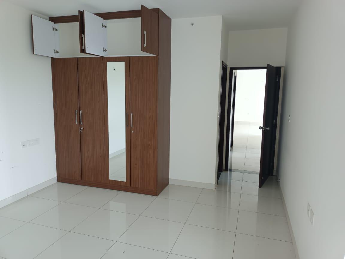 2 BHK Builder Floor for Lease Only at FC71 - 12 Lakhs in Avadi