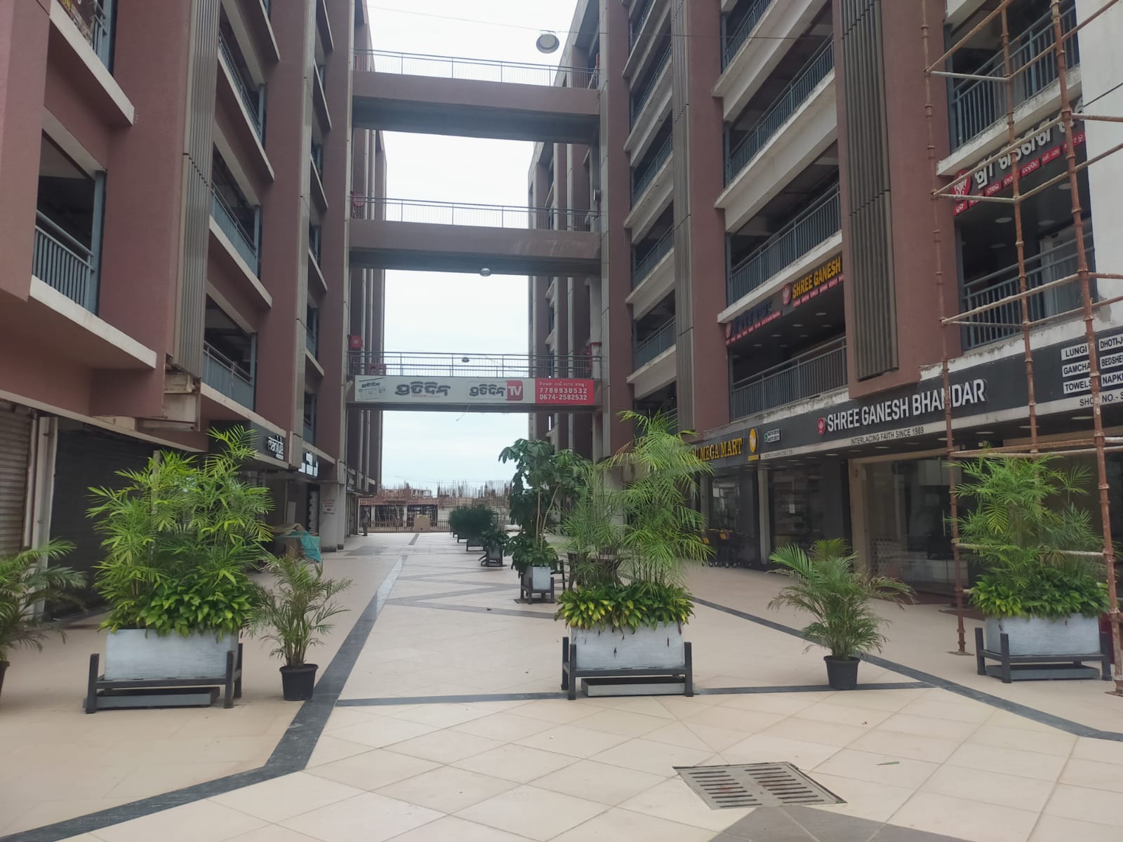 705 sqft Office Space for Rent Only in Fulnakhara