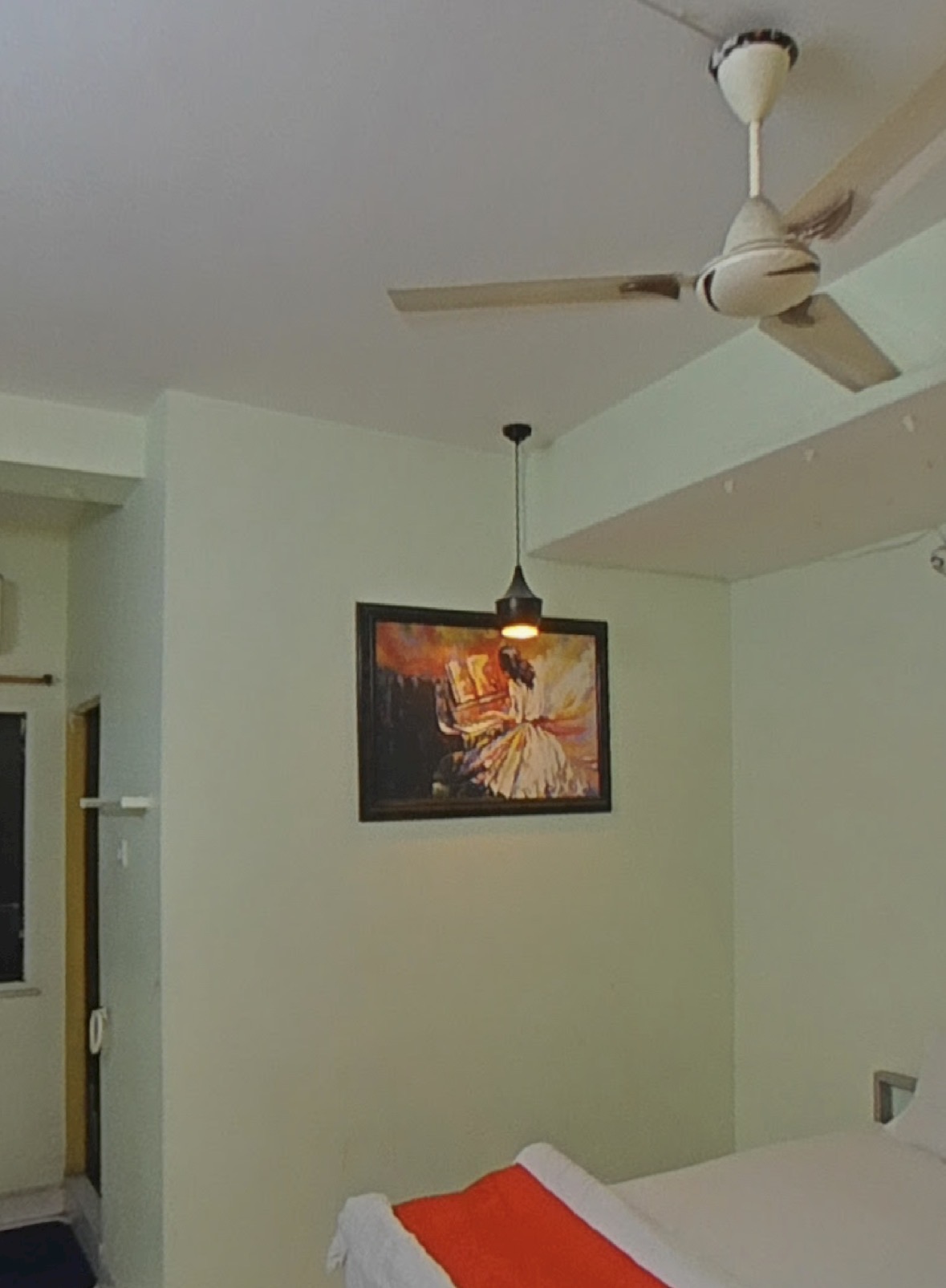 6800 sqft Commercial Restaurant/Bar/Hotel for Rent Only in Rajendra Nagar