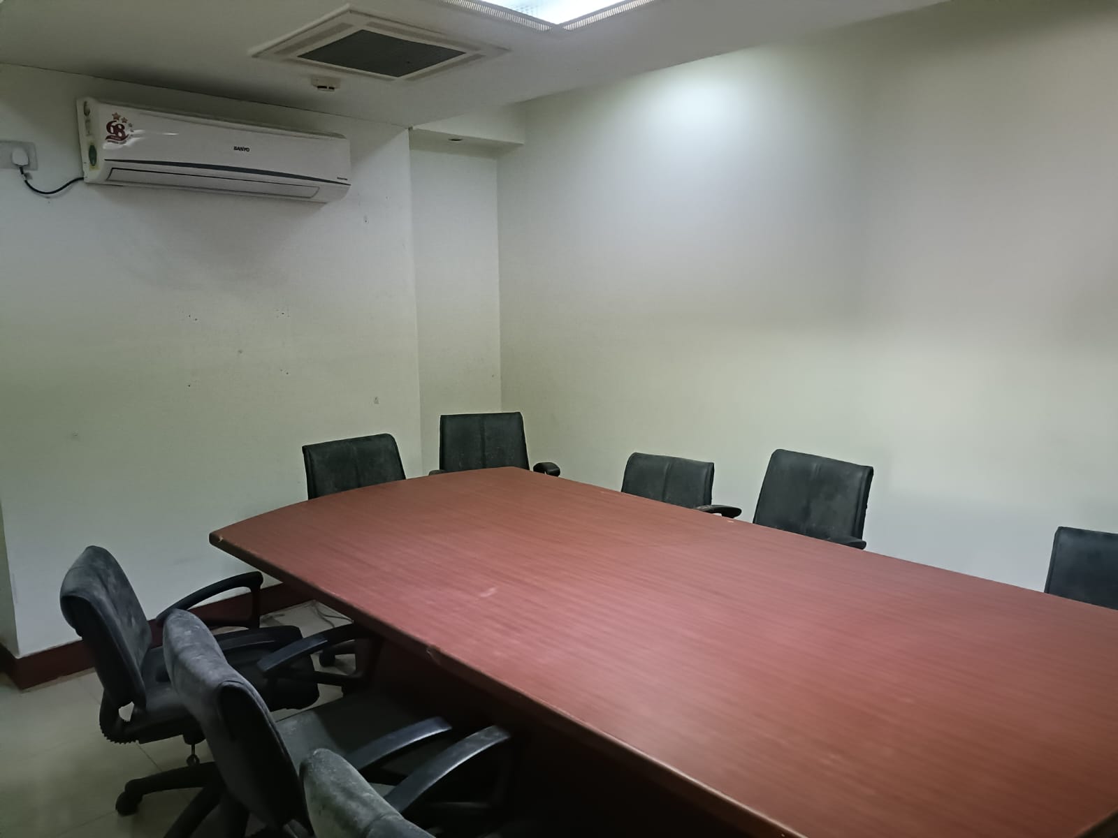1400 sqft Office Space for Rent Only in Topsia