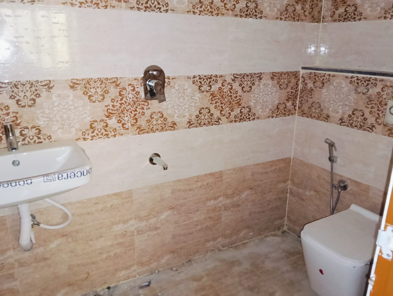 3 BHK Builder Floor for Lease Only at FC80 - 12 Lakhs in Mylapore