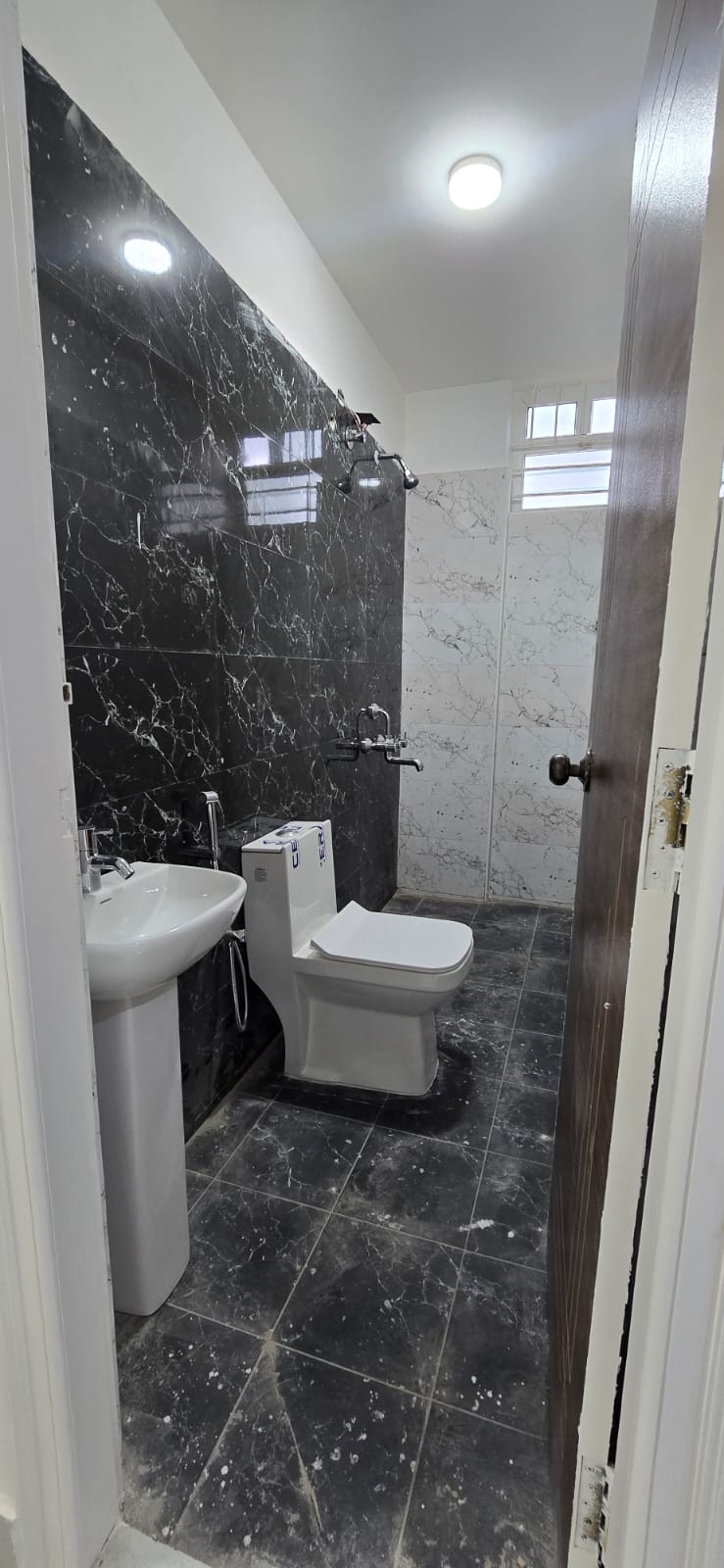 2 BHK Builder Floor for Lease Only at FC83 - 12 Lakhs in Gerugambakkam