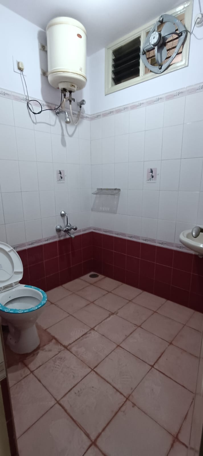3 BHK Independent House for Lease Only at F229 - 15 Lakhs in Dinnur