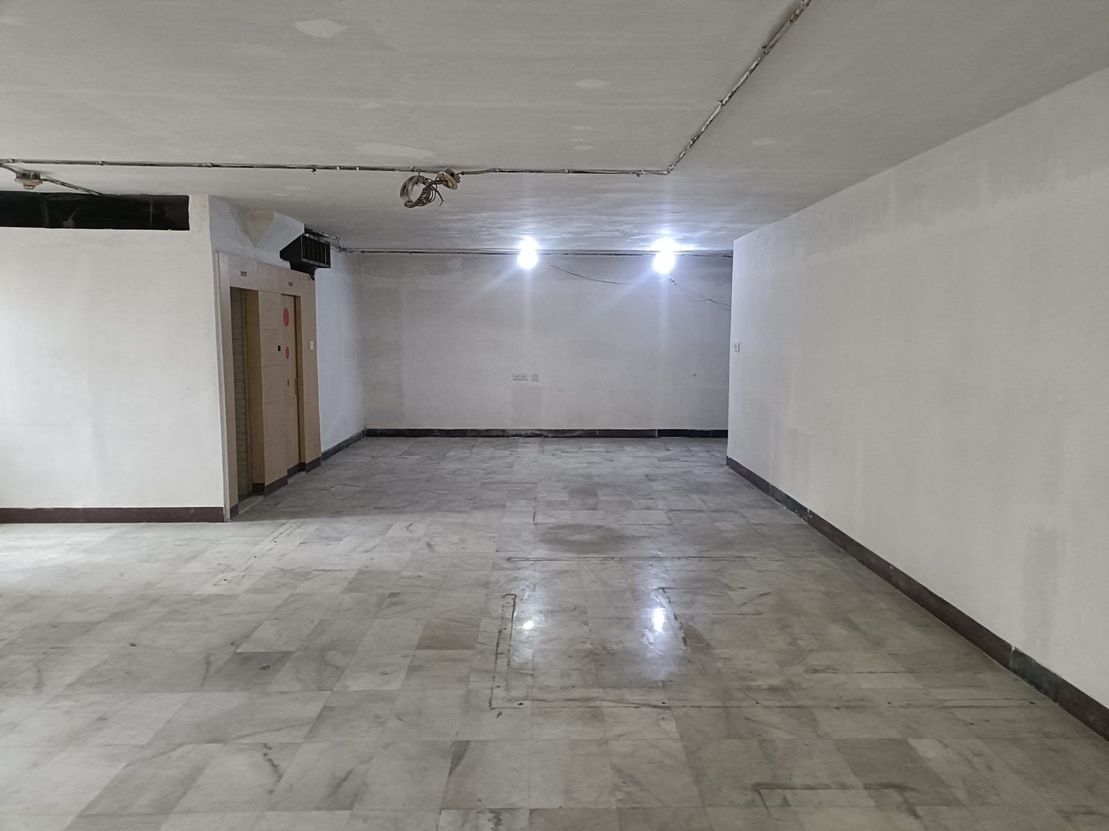 2100 sqft Office Space for Rent Only in Elgin