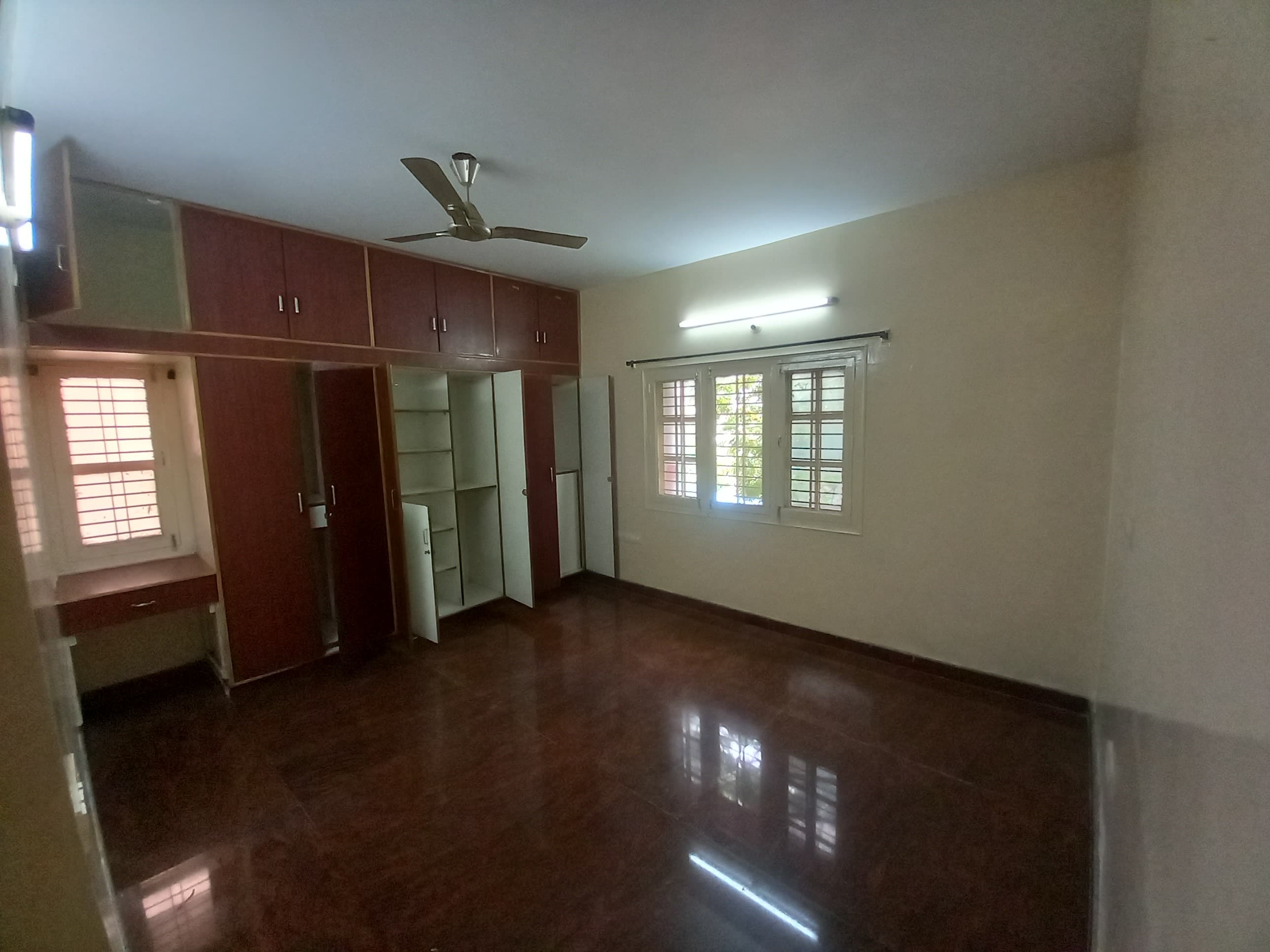 1 BHK Builder Floor for Lease Only in Shanti Nagar