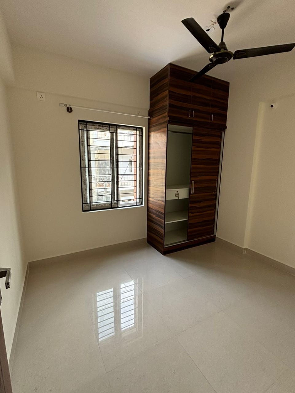3 BHK Builder Floor for Lease Only at FC100 - 16 Lakhs in Teynampet