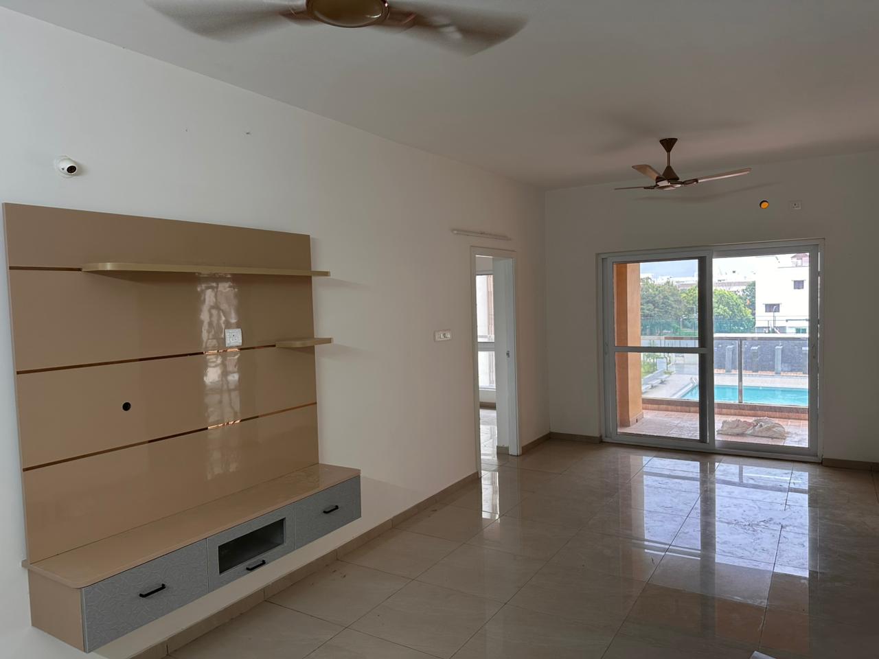 3 BHK Builder Floor for Lease Only at FC103 - 16 Lakhs in Taramani