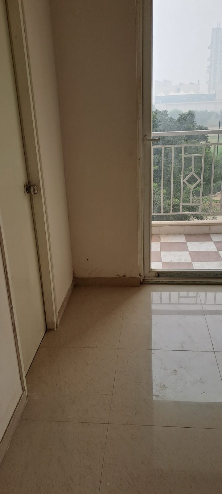 2 BHK Residential Apartment for Rent Only at Green Court in Sector 90