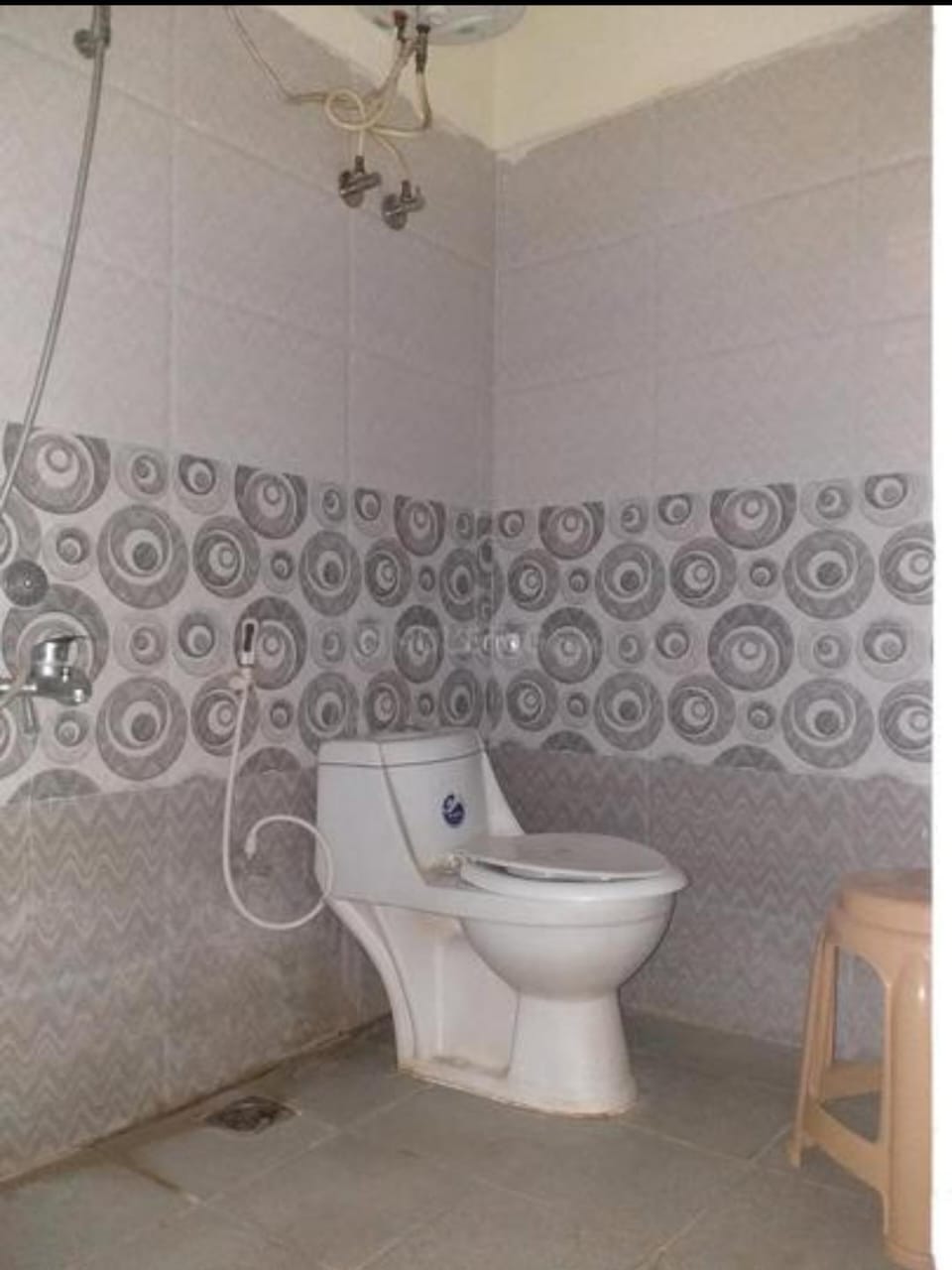 2 BHK Builder Floor for Lease Only at I047 - 10 Lakhs in Kannamangala