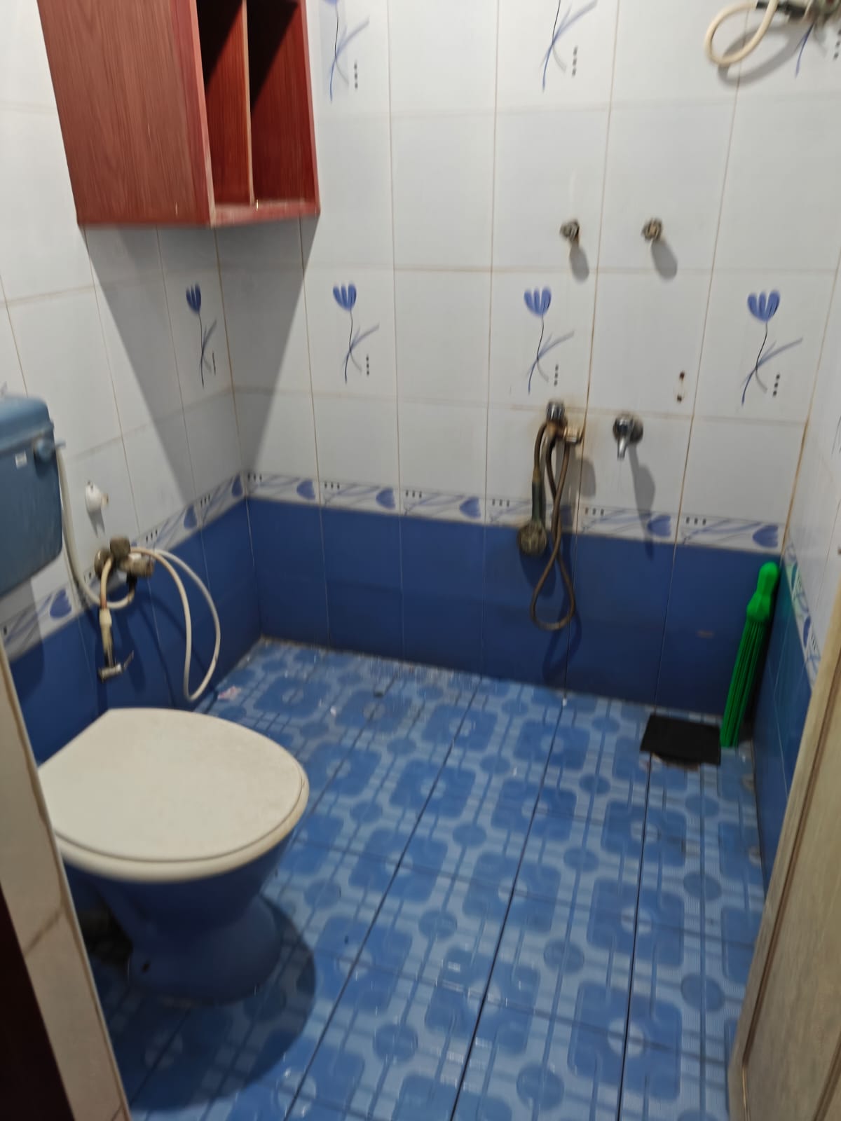1 BHK Builder Floor for Lease Only at I049 - 4 Lakhs in Hongasandra