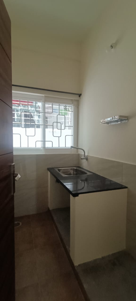 2 BHK Builder Floor for Lease Only in Ashwath Nagar