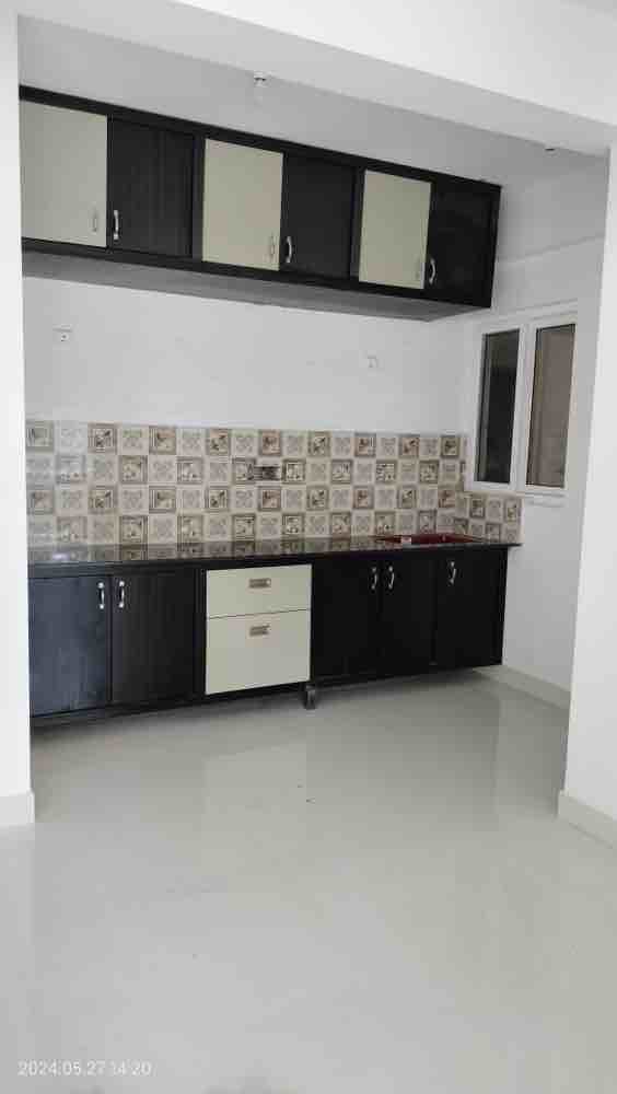 1 BHK Residential Apartment for Lease Only at J104 - 6 Lakhs in Shakti Ganapathi Nagar
