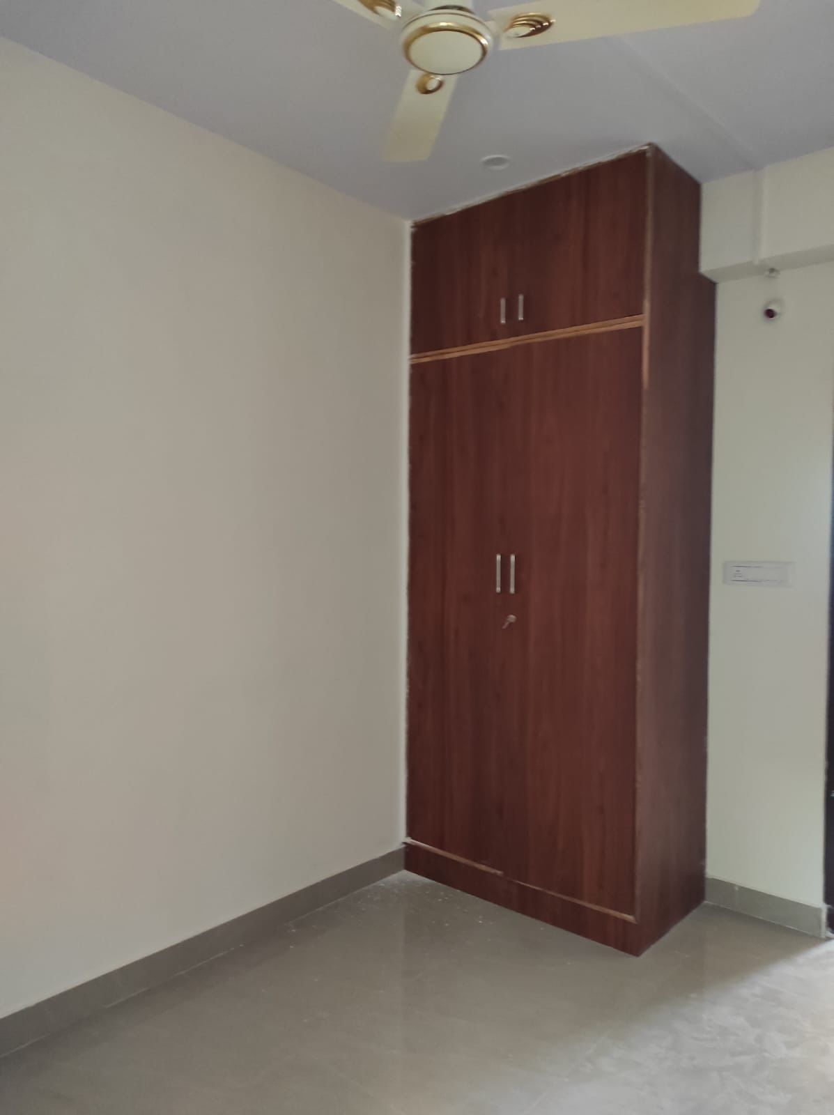 1 BHK Residential Apartment for Lease Only at J107 - 6 Lakhs in Ramamurthy Nagar