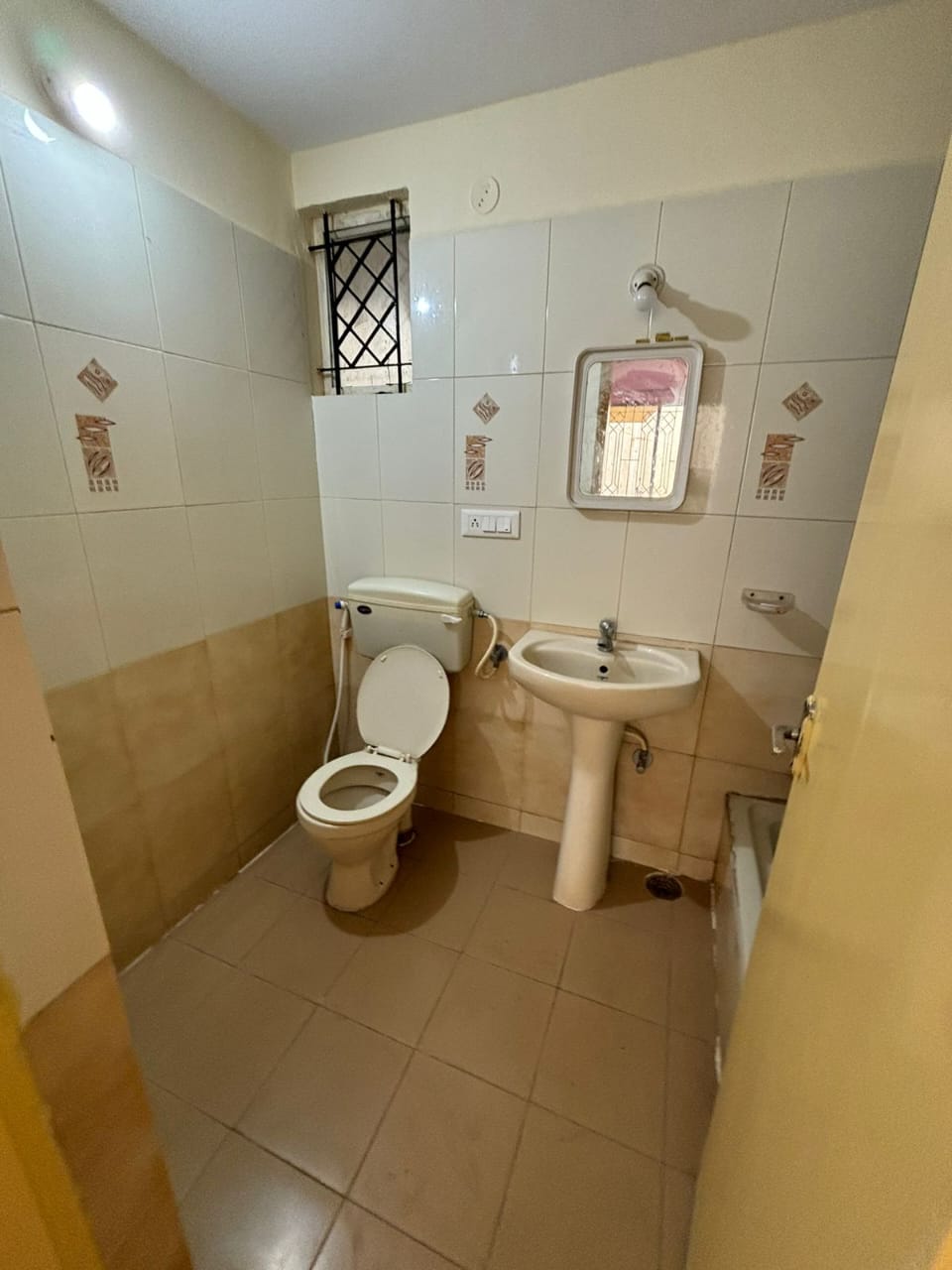 3 BHK Independent House for Lease Only at J487 - 20 Lakhs in Sivanchetti Gardens