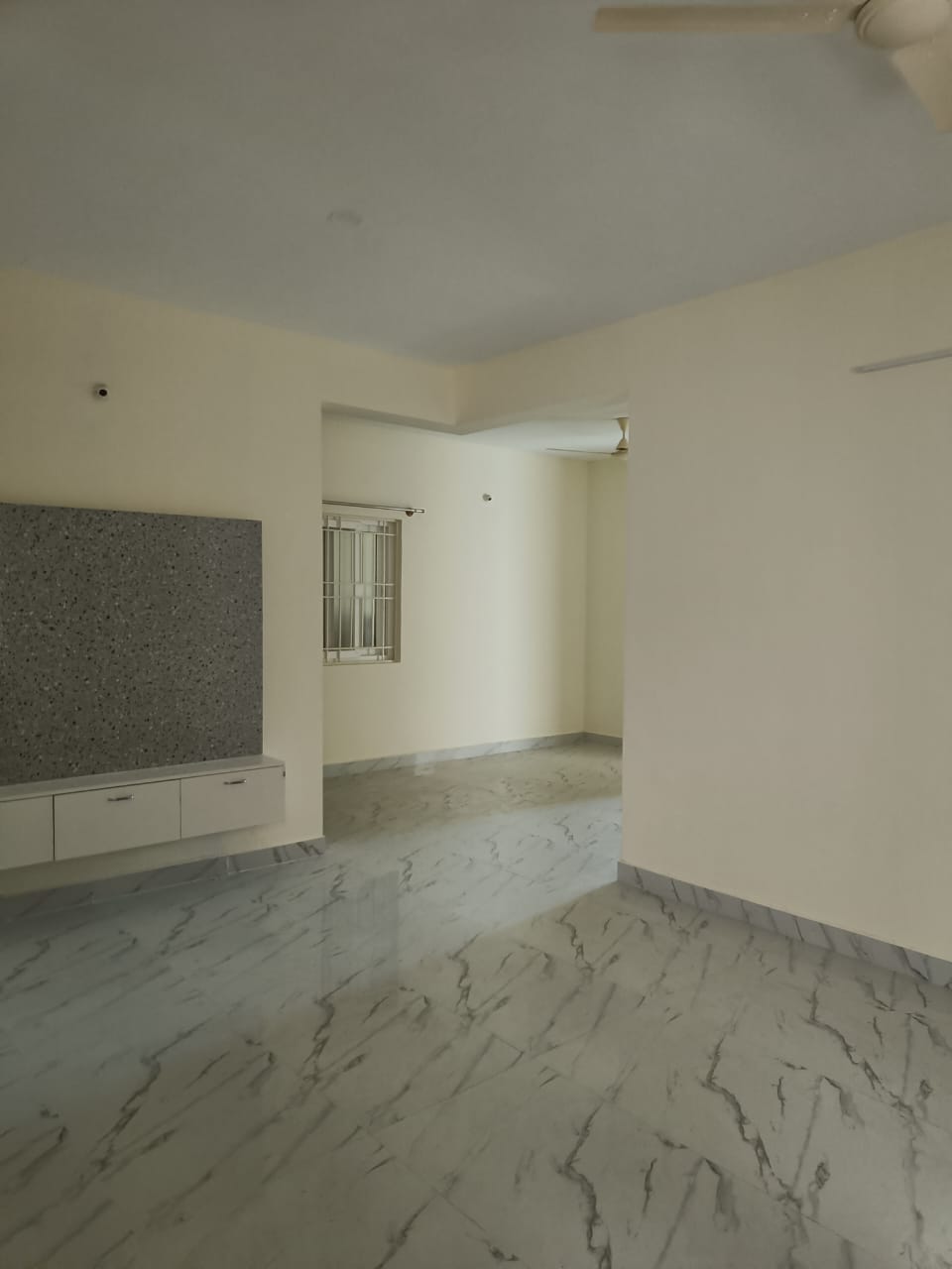 2 BHK Builder Floor for Lease Only at FC198 - 12 Lakhs in Neelankarai