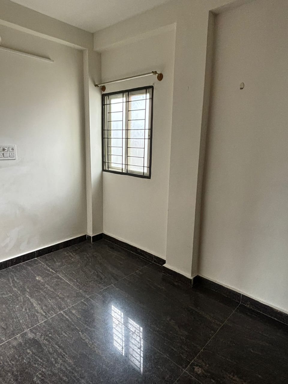 1 BHK Independent House for Lease Only at F314 - 4 Lakhs in Richmond Town
