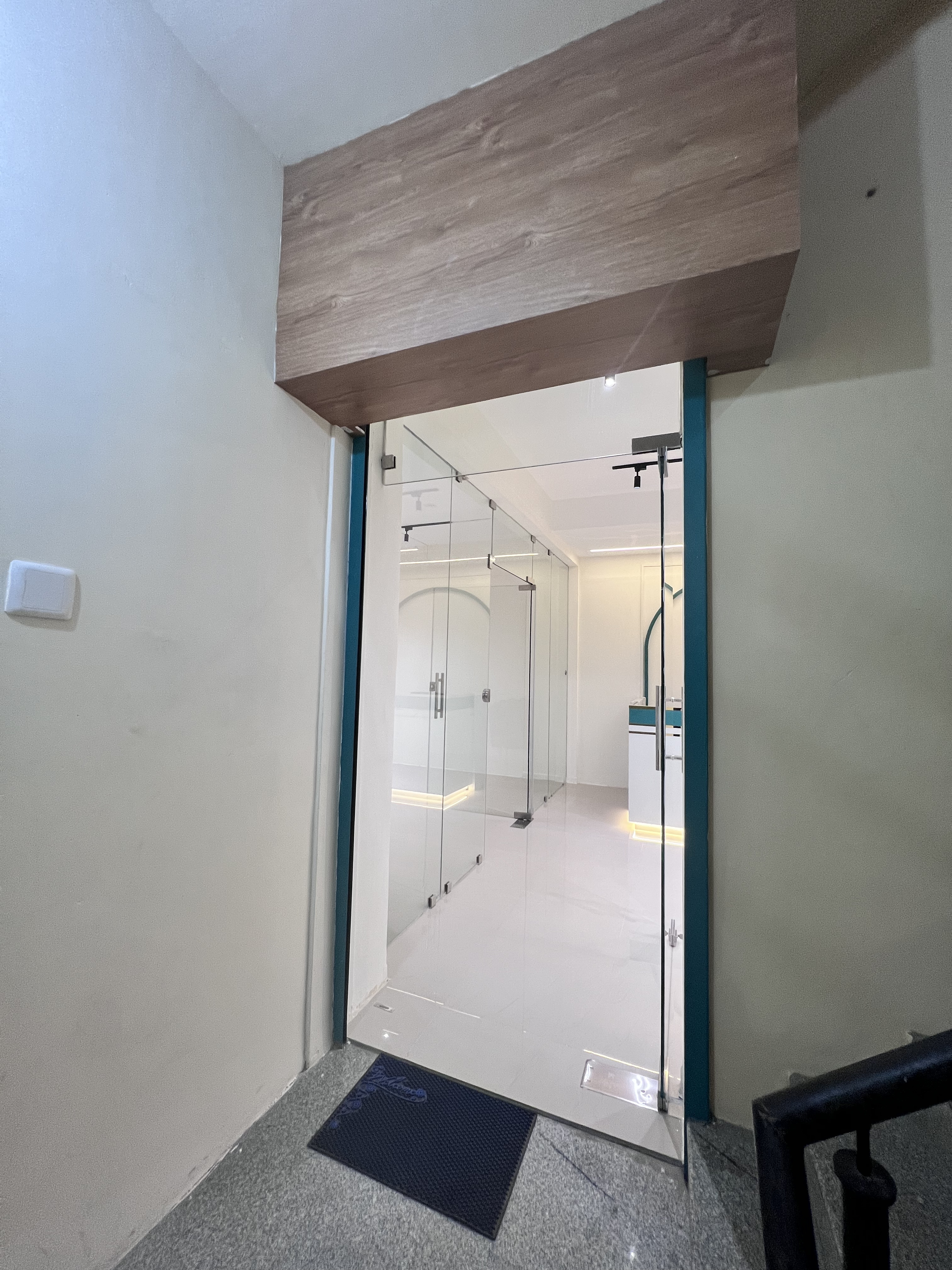 900 sqft Office Space for Rent Only in R.N. Puram