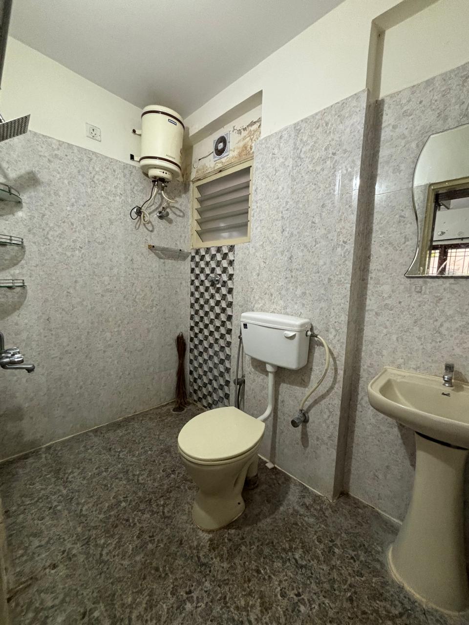 1 BHK Residential Apartment for Lease Only at J7-6Lakhs in Kalkere