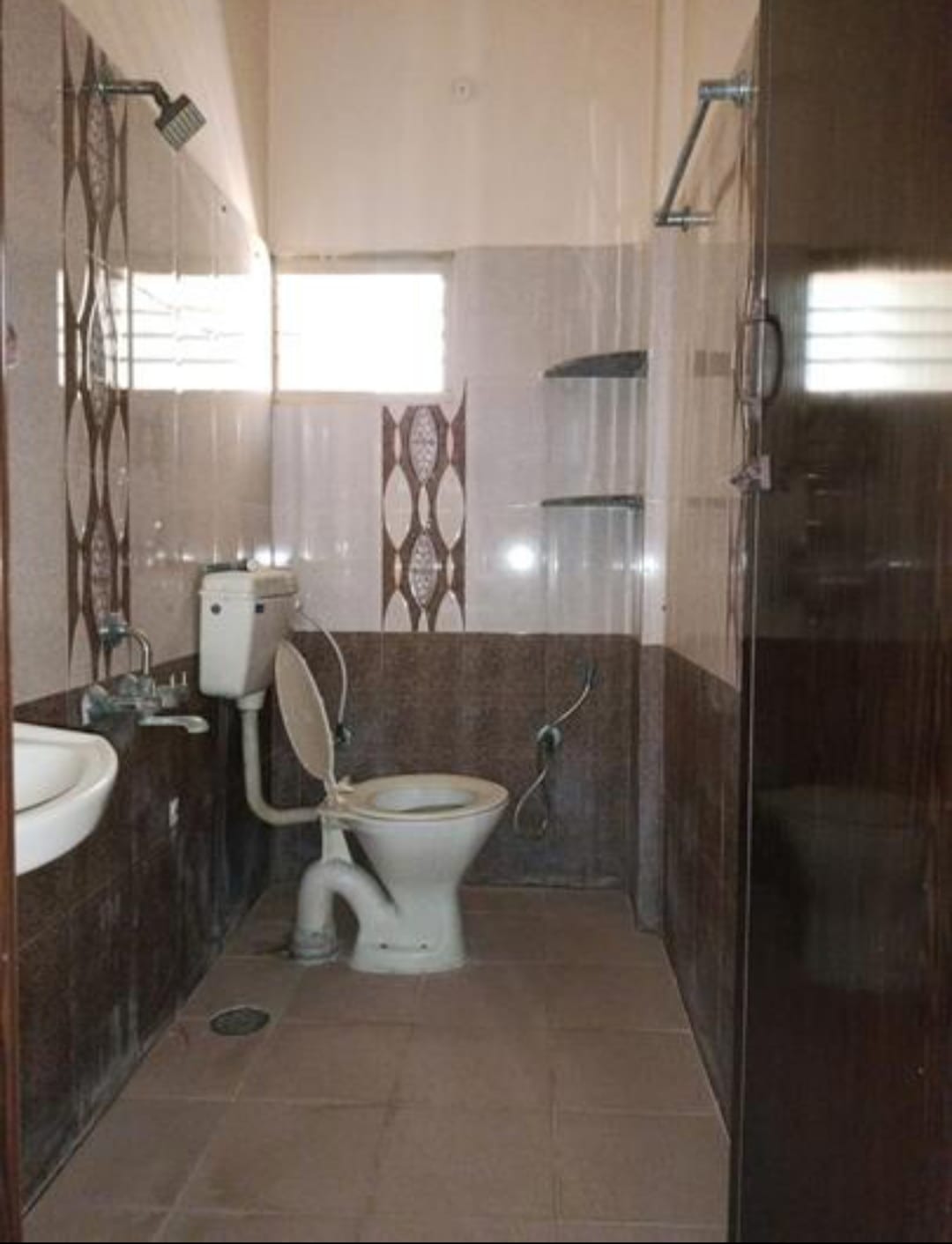 1 BHK Independent House for Lease Only at F335 - 4 Lakhs in Vagata Agrahara