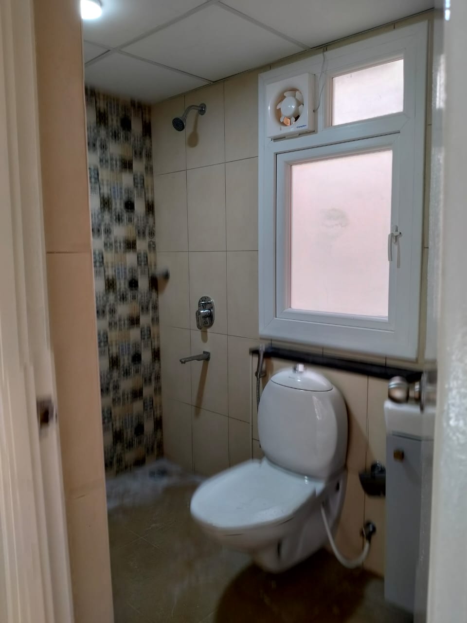 2 BHK Residential Apartment for Lease Only in Singasandra