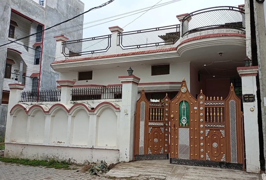 4 BHK Independent House for Lease Only in Paharia