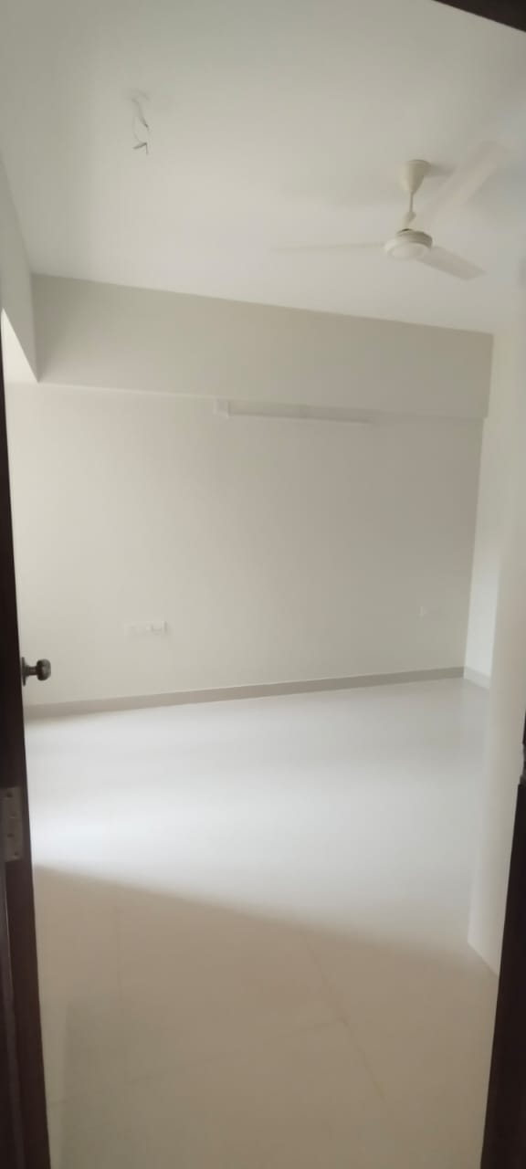3 BHK Residential Apartment for Lease Only at J181 - 20 Lakhs in Devinagar