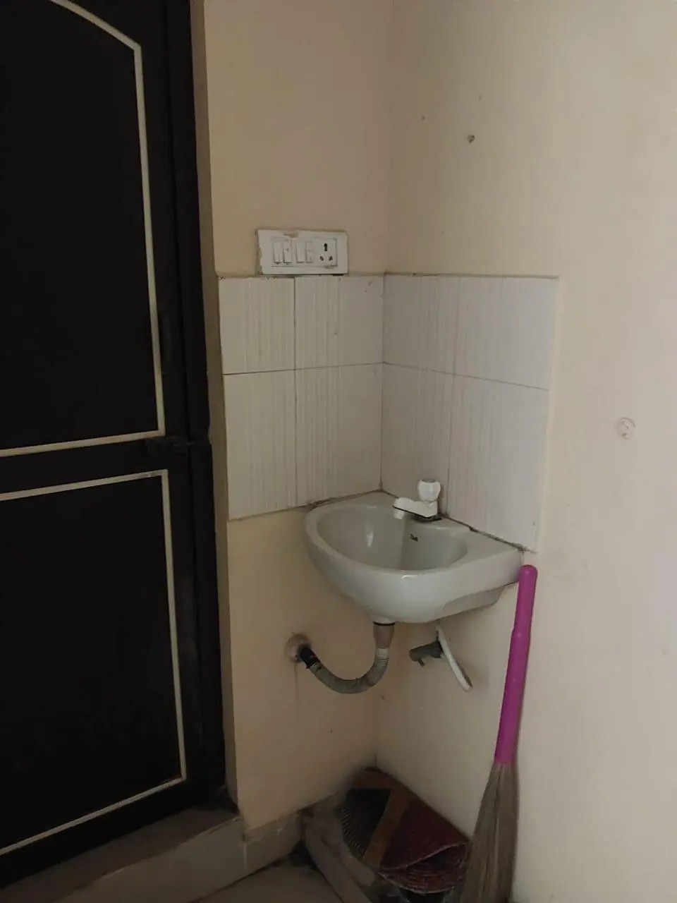 2 BHK Residential Apartment for Rent Only at Trisha Apartment in Kankurgachi