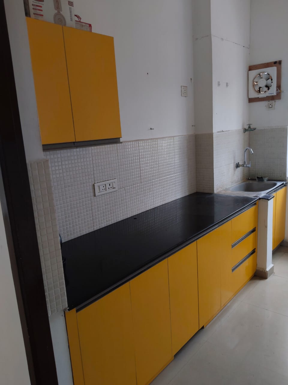 2 BHK Builder Floor for Lease Only at FC138 - 12 Lakhs in Besant Nagar