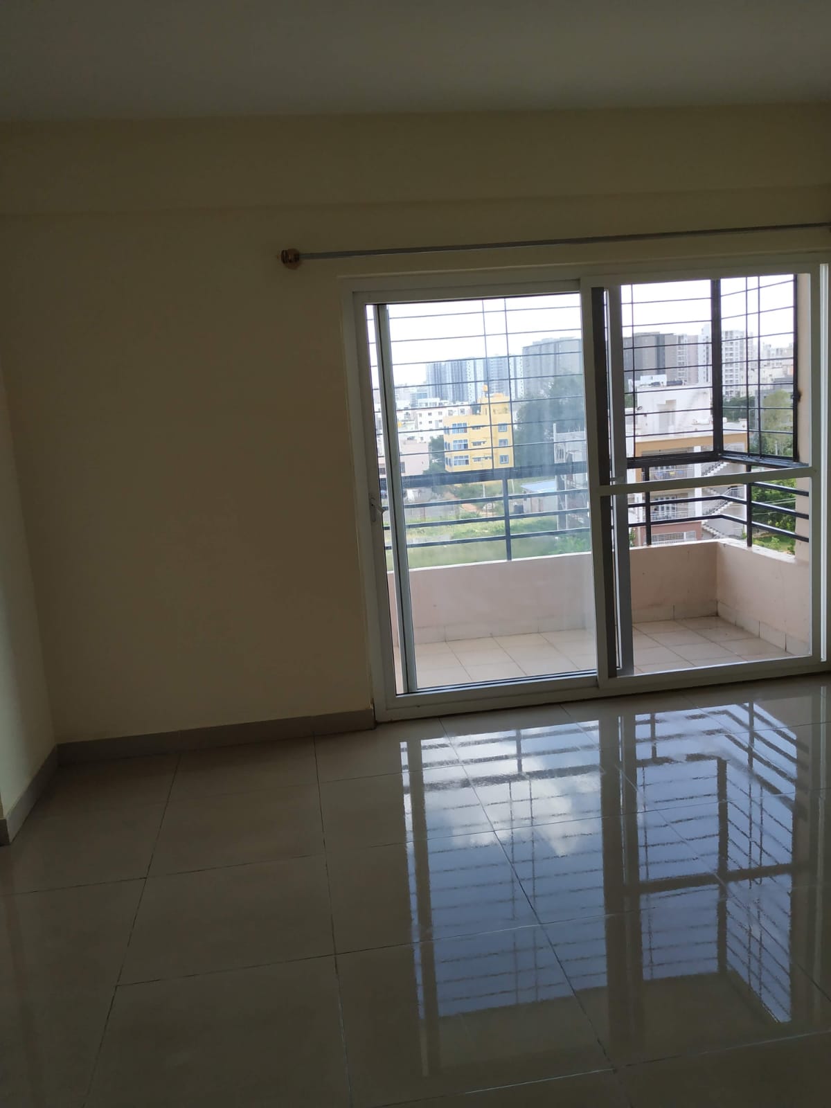 2 BHK Builder Floor for Lease Only at FC141 - 12 Lakhs in Madhavaram Milk Colony
