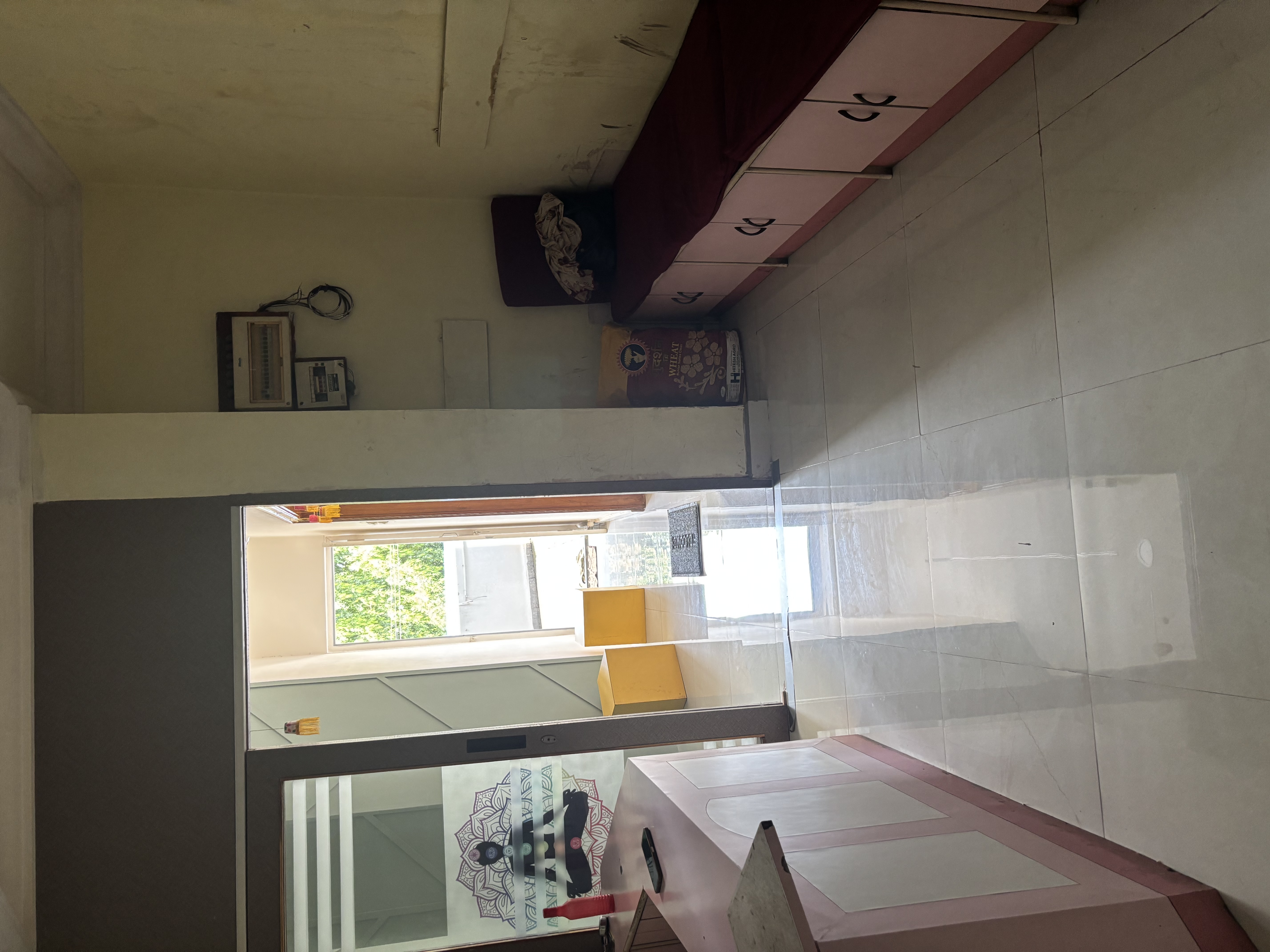 1100 sqft Office Space for Rent Only in Shahu Road